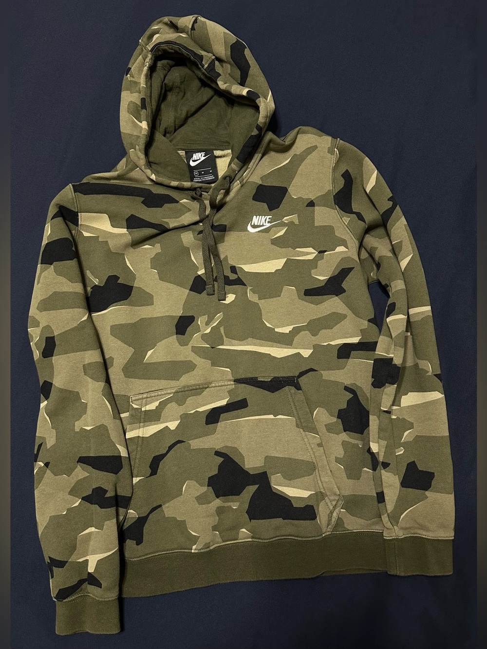 Men’s Nike Hoodie - Green Camo - Size Medium